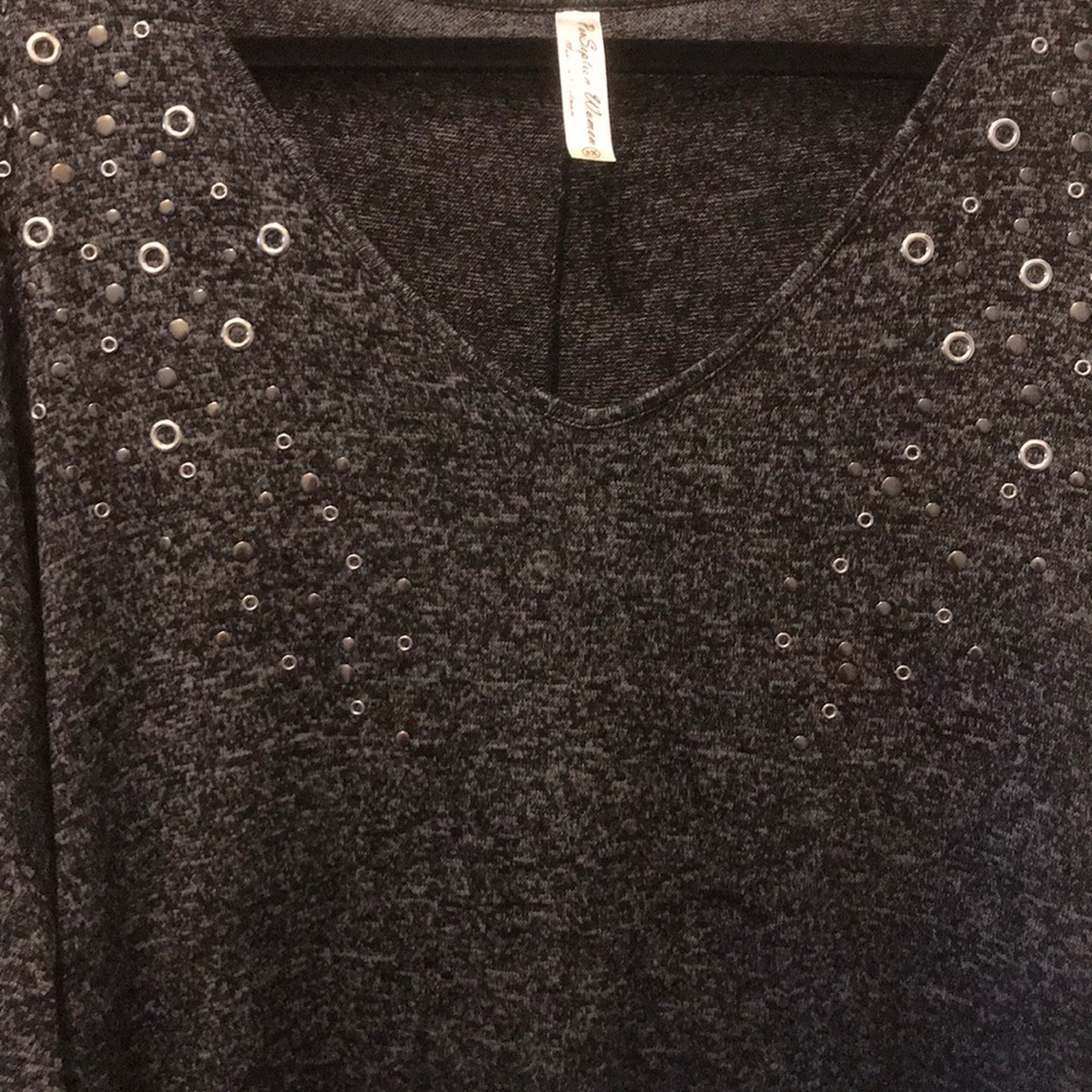 Blouse - Picture 3 of 5